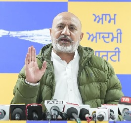 ਮਾਨ ਸਰਕਾਰ ਨੇ ‘ਗੈਂਗਸਟਰਾਂ ‘ਤੇ ਵਾਰ’ ਮੁਹਿੰਮ ਦੀ ਕੀਤੀ ਸ਼ੁਰੂਆਤ, ਸੰਗਠਿਤ ਅਪਰਾਧ ਵਿਰੁੱਧ ਜੰਗੀ ਪੱਧਰ ‘ਤੇ ਕਾਰਵਾਈ ਸ਼ੁਰੂ: ਬਲਤੇਜ ਪੰਨੂ